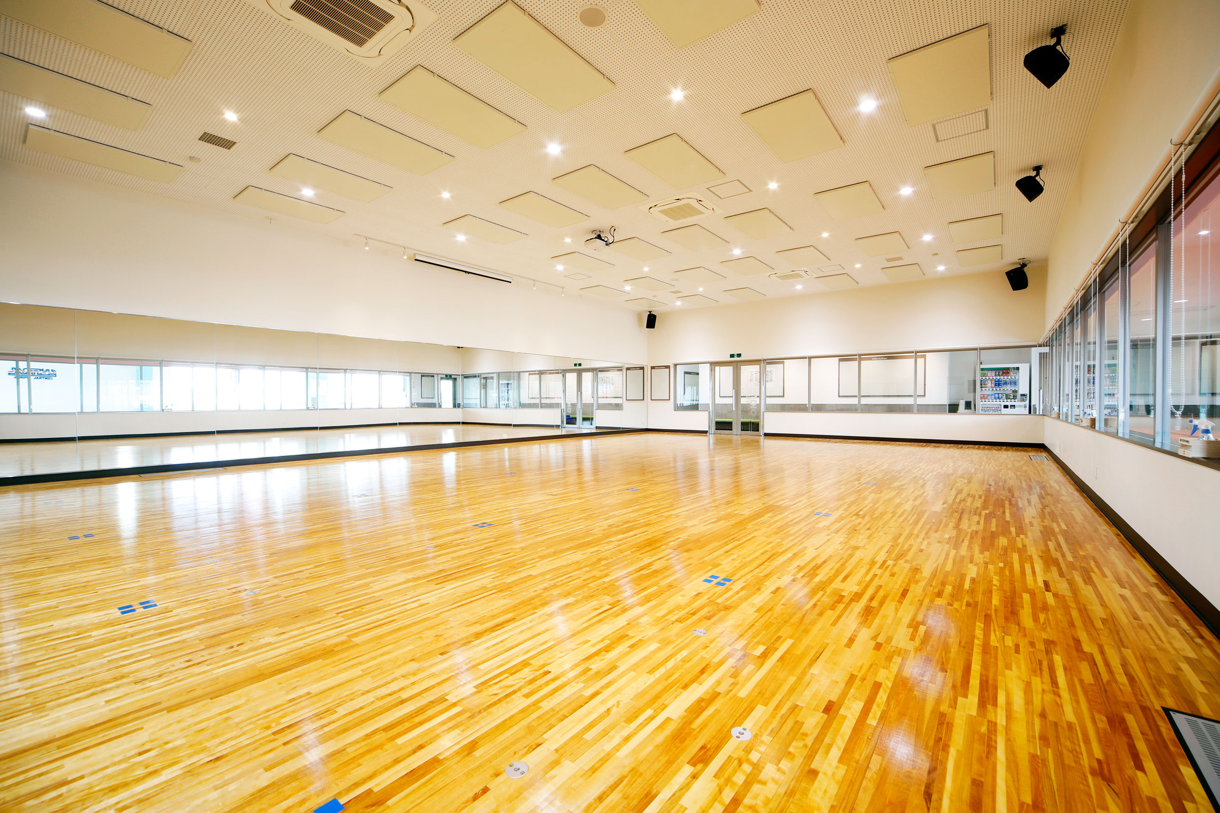 フィットネススタジオ　体育・ダンス・運動開発能力スクールスタジオ