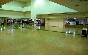 ＜Ｂスタジオ＞ キッズダンススクール    ■音響設備の整った本格的スタジオでレッスンしよう！ジュニアHIP HOPスクールも開催！