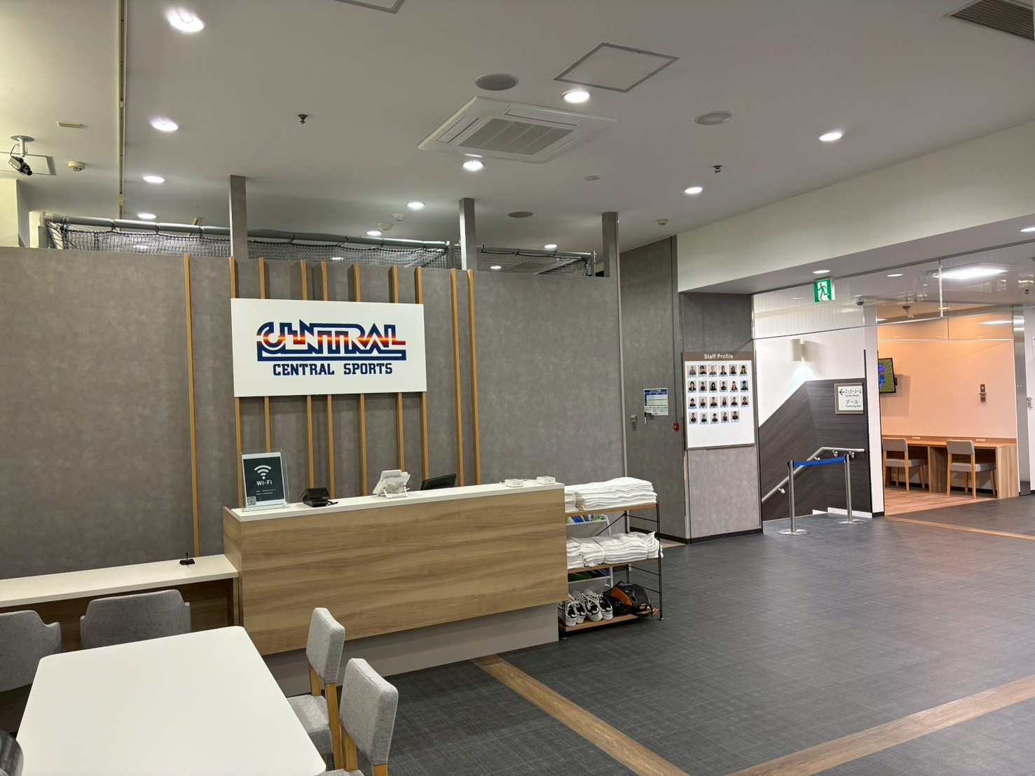 B1階レセプション