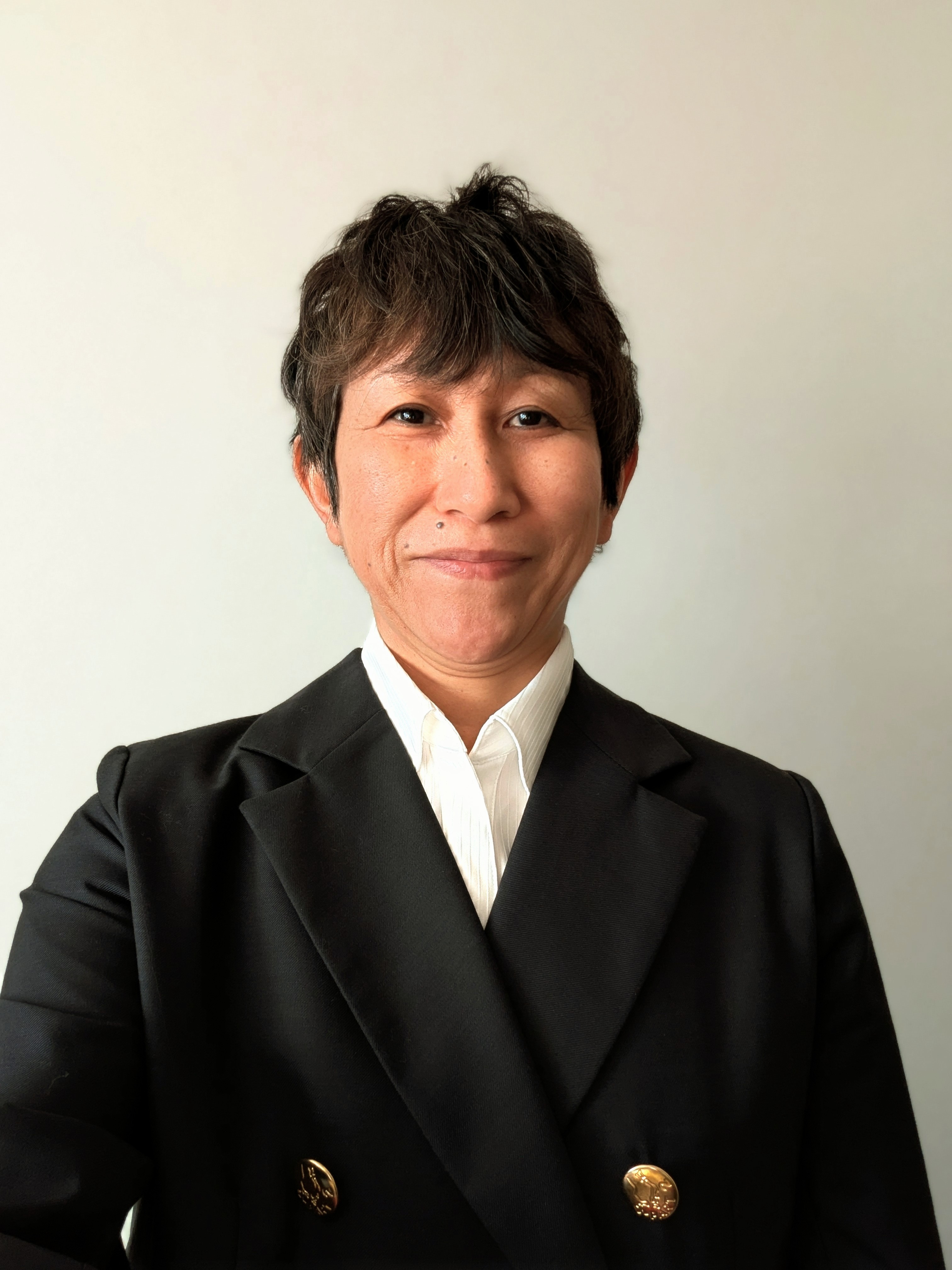 本八幡店 店長 ・加藤