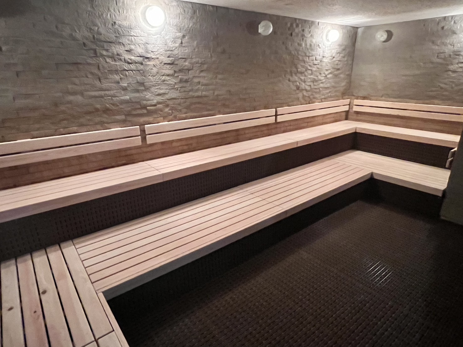 スタッフボイス