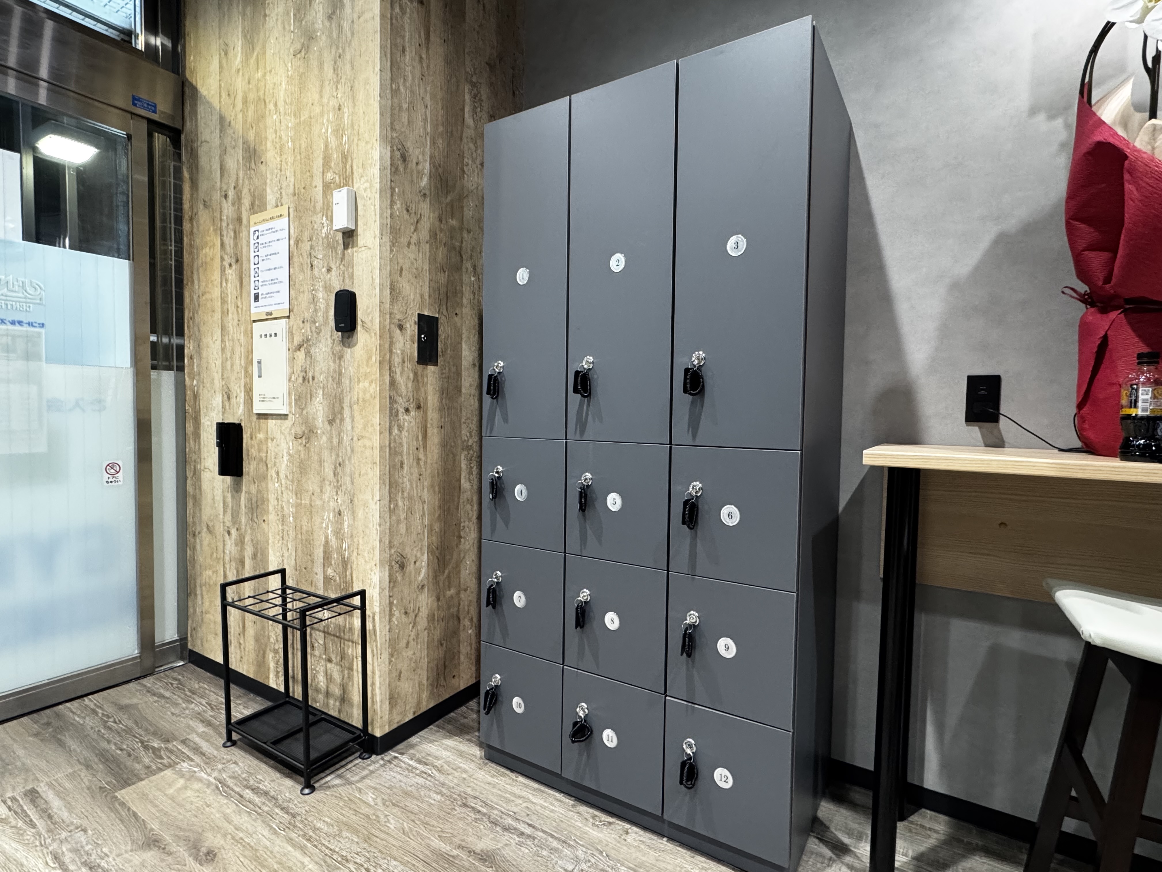 ライトロッカー（鍵付き）