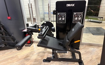 ★NEW★ 24-hour gym Leg extension & leg curl You can train the front of your thighs (quadriceps) and the back of your thighs (hamstrings). Effective for strong legs and a lifted butt.　　　