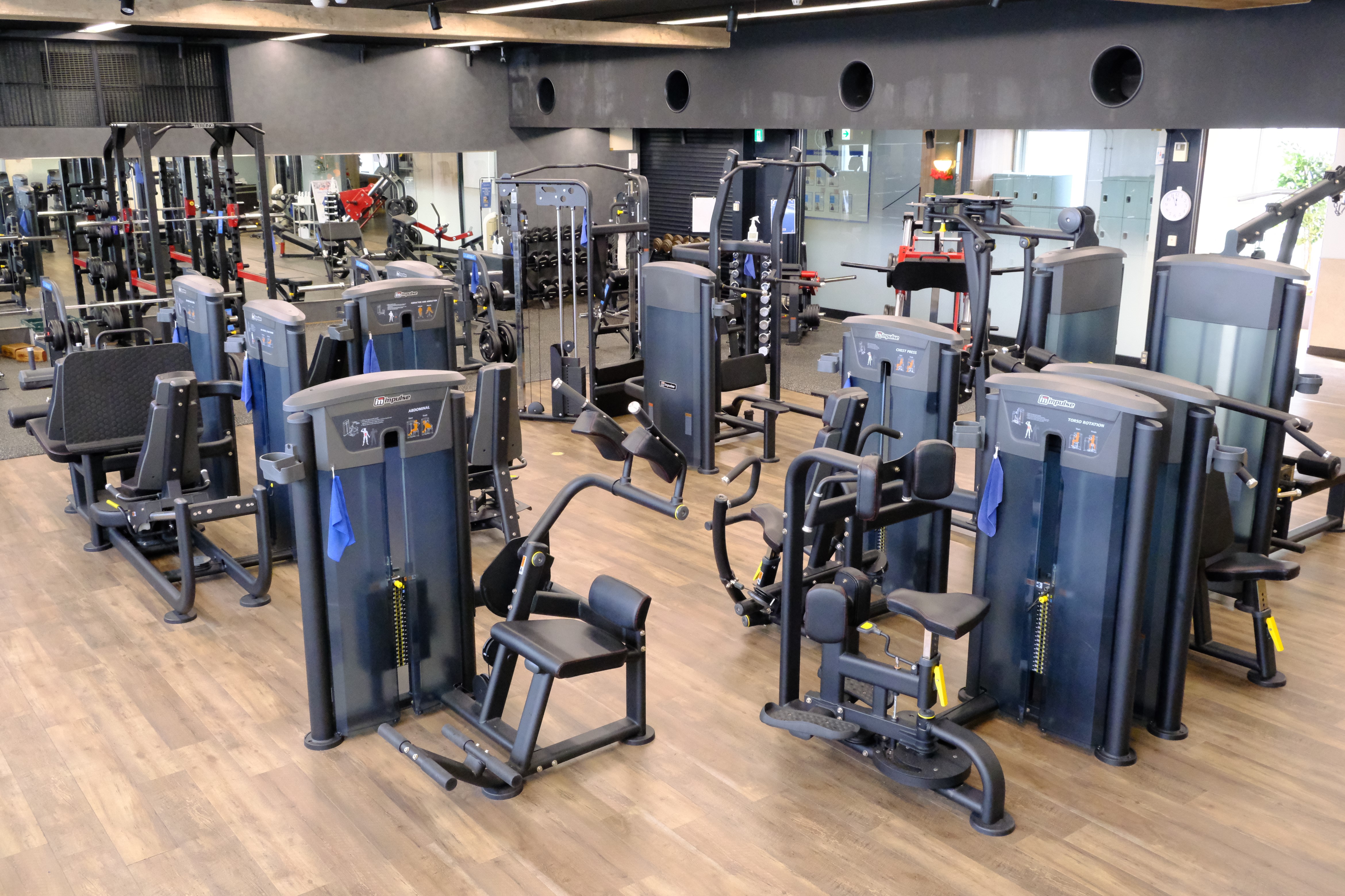 [Machine gym area] We have a wide variety of machines for everyone from beginners to advanced users.