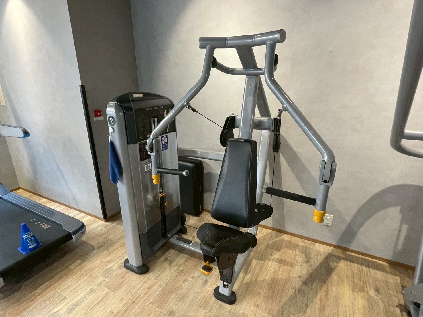 マシンジムエリア【マシン紹介】チェストプレス