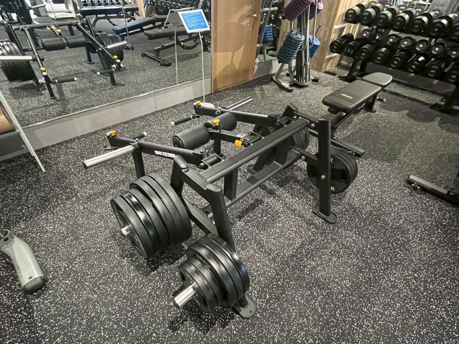 フリーウエイトエリア【マシン紹介】フルボディトレーナー