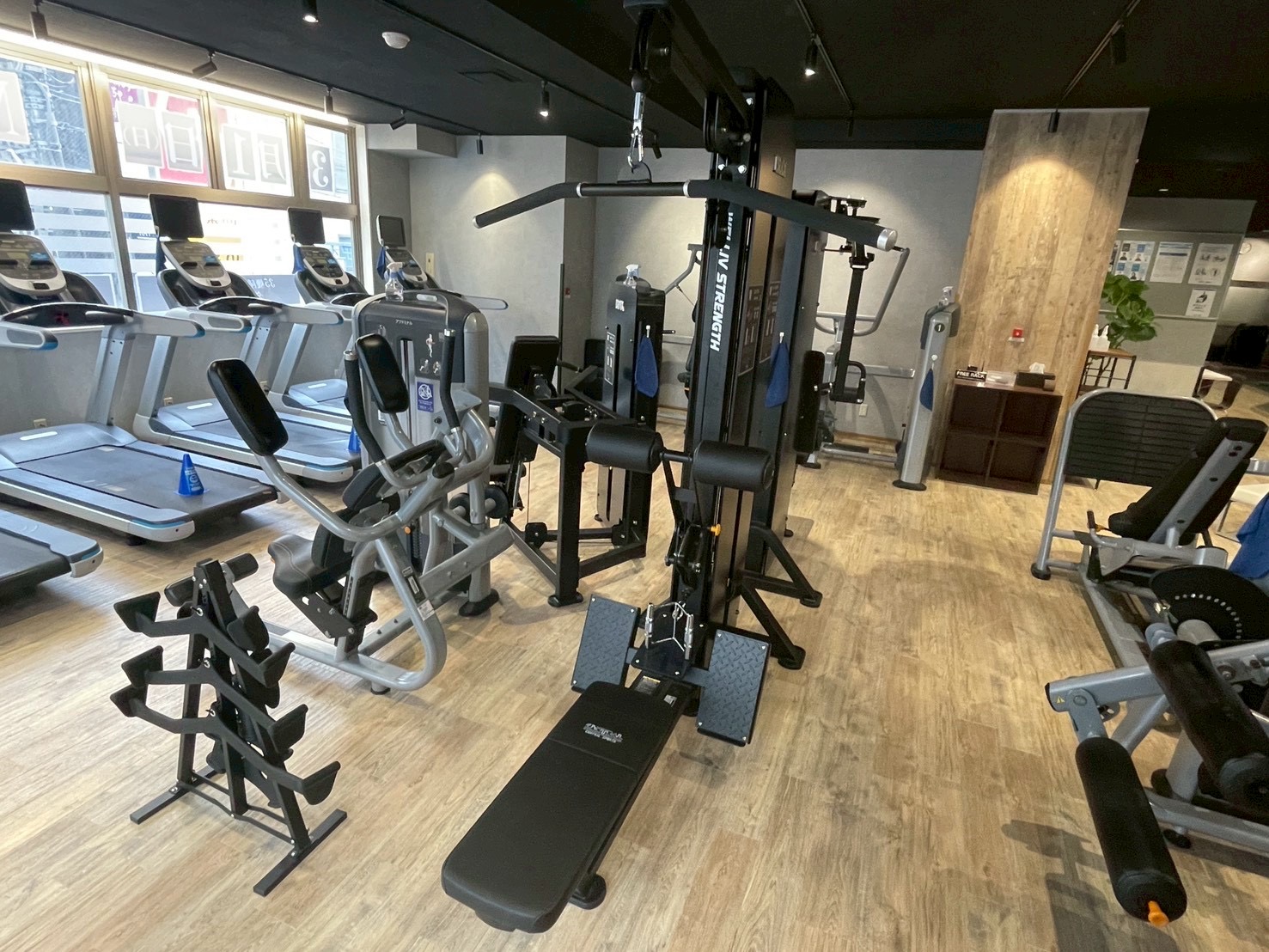 マシンジムエリア【マシン紹介】ロングプル＆ラットプルダウンデュアル(マルチハンドル付き）