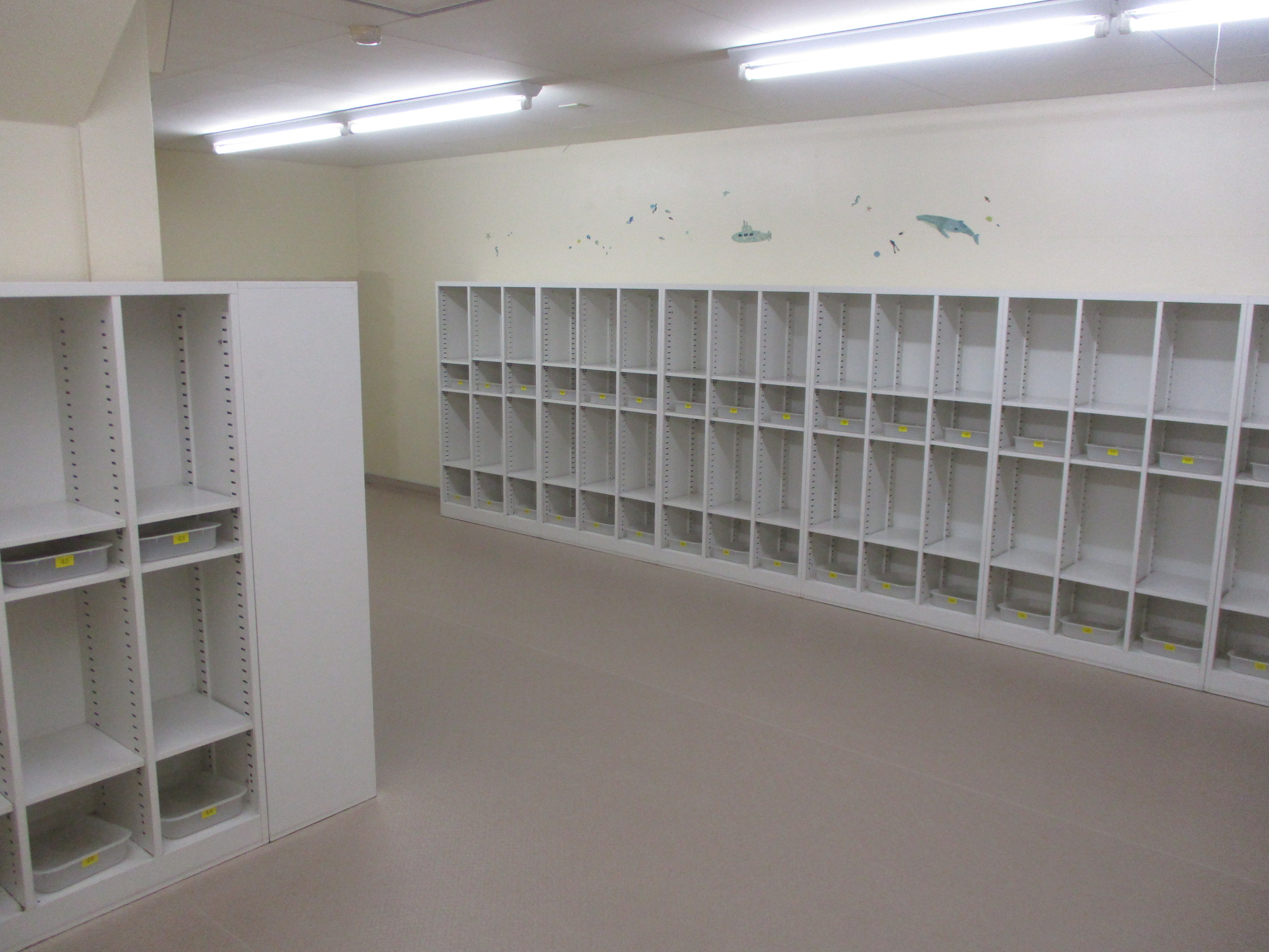 <Men's Locker for School> A spacious locker for school only!