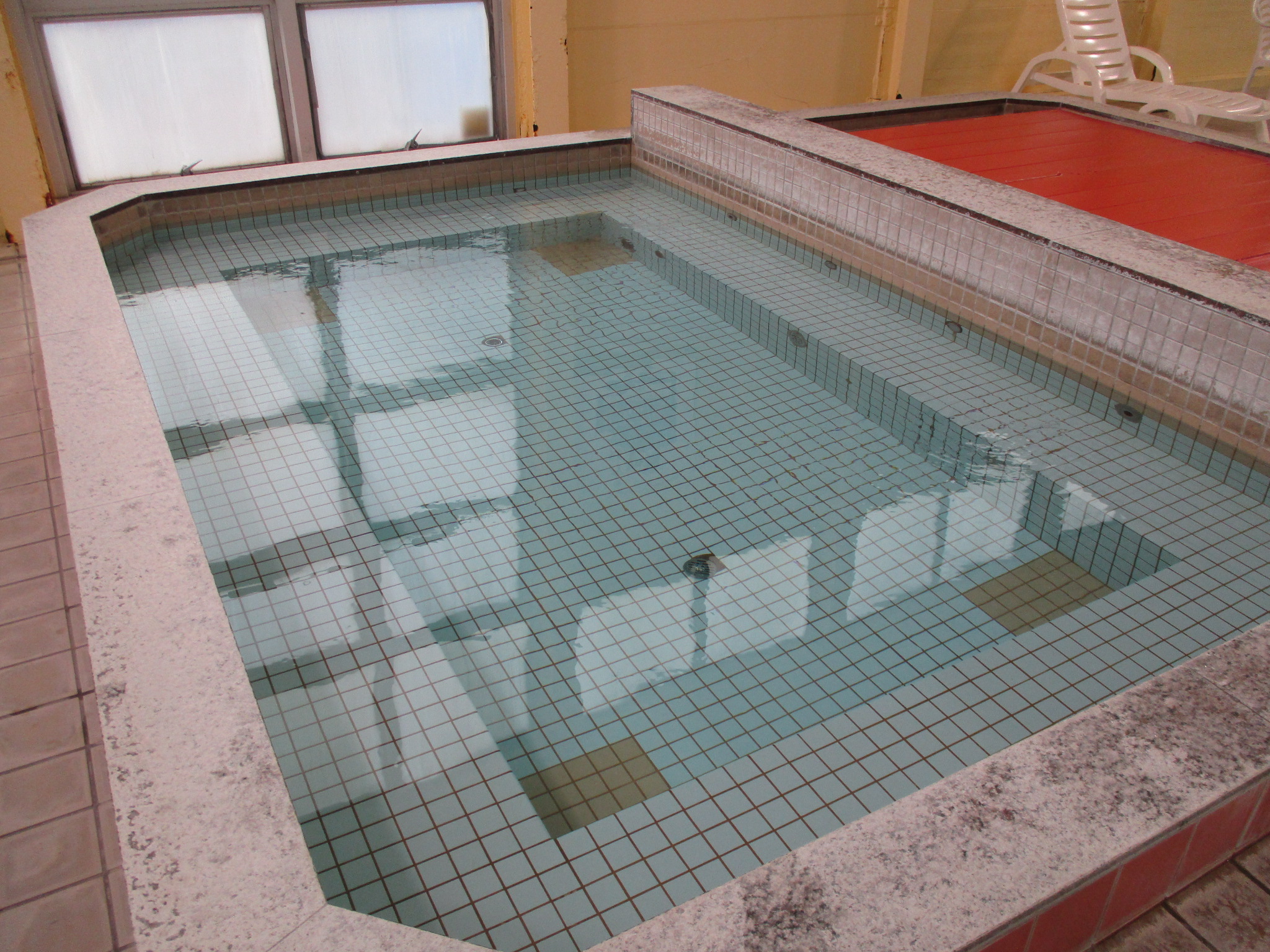 poolside jacuzzi