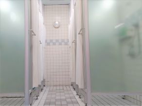 ＜シャワールーム＞男女別ロッカー内に6エリア設置！リンスインシャンプー・ボディーソープ設置あり！