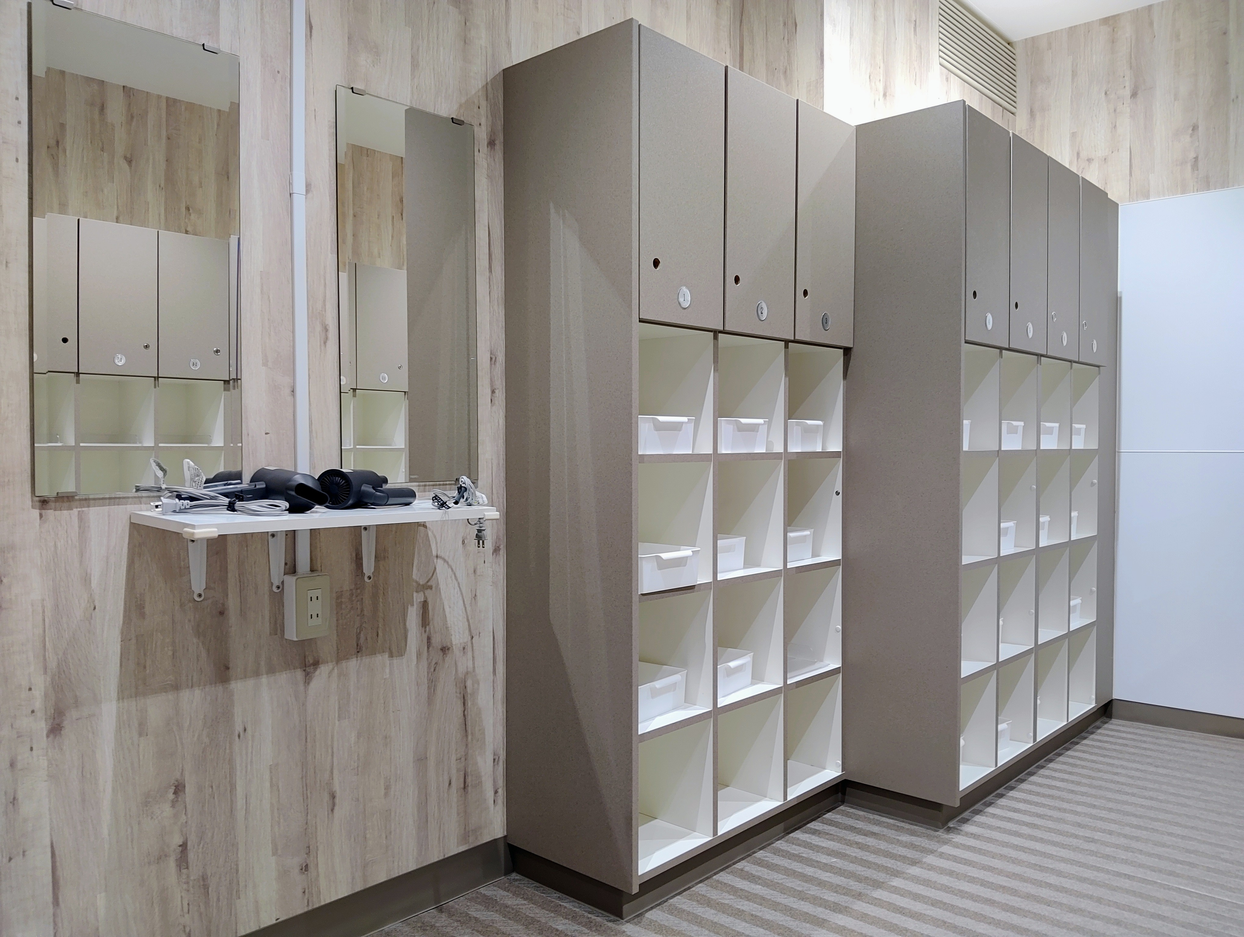 ＜キッズスクールロッカー女子＞キッズスクール、ベビー（火・金曜日コース）で使用するロッカーです。