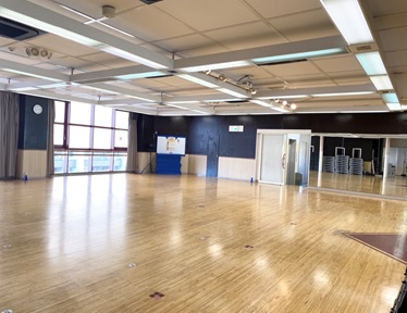 【5Fスタジオ ディアナ】音響施設の整ったスタジオでダンススクールなどを実施中！