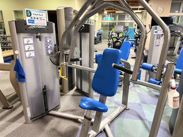 マシンジム➄〈マルチプレス〉