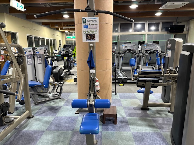 マシンジム➆〈ラットプルダウン〉