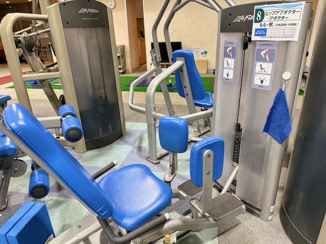 マシンジム➇〈ヒップアブダクター・アダクター〉