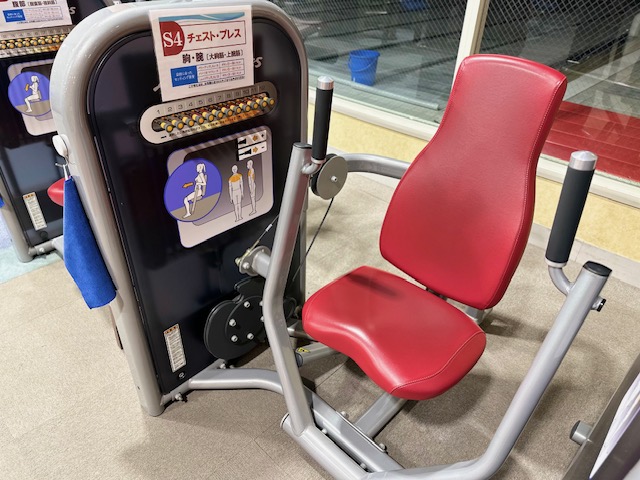 マシンジム⑬（チェストプレス）※初心者向け