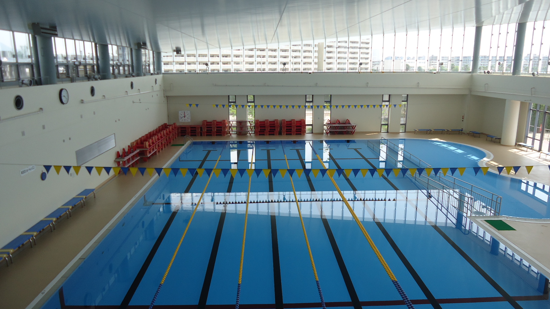 施設紹介 海浜公園有料公園施設 海浜公園水泳プール