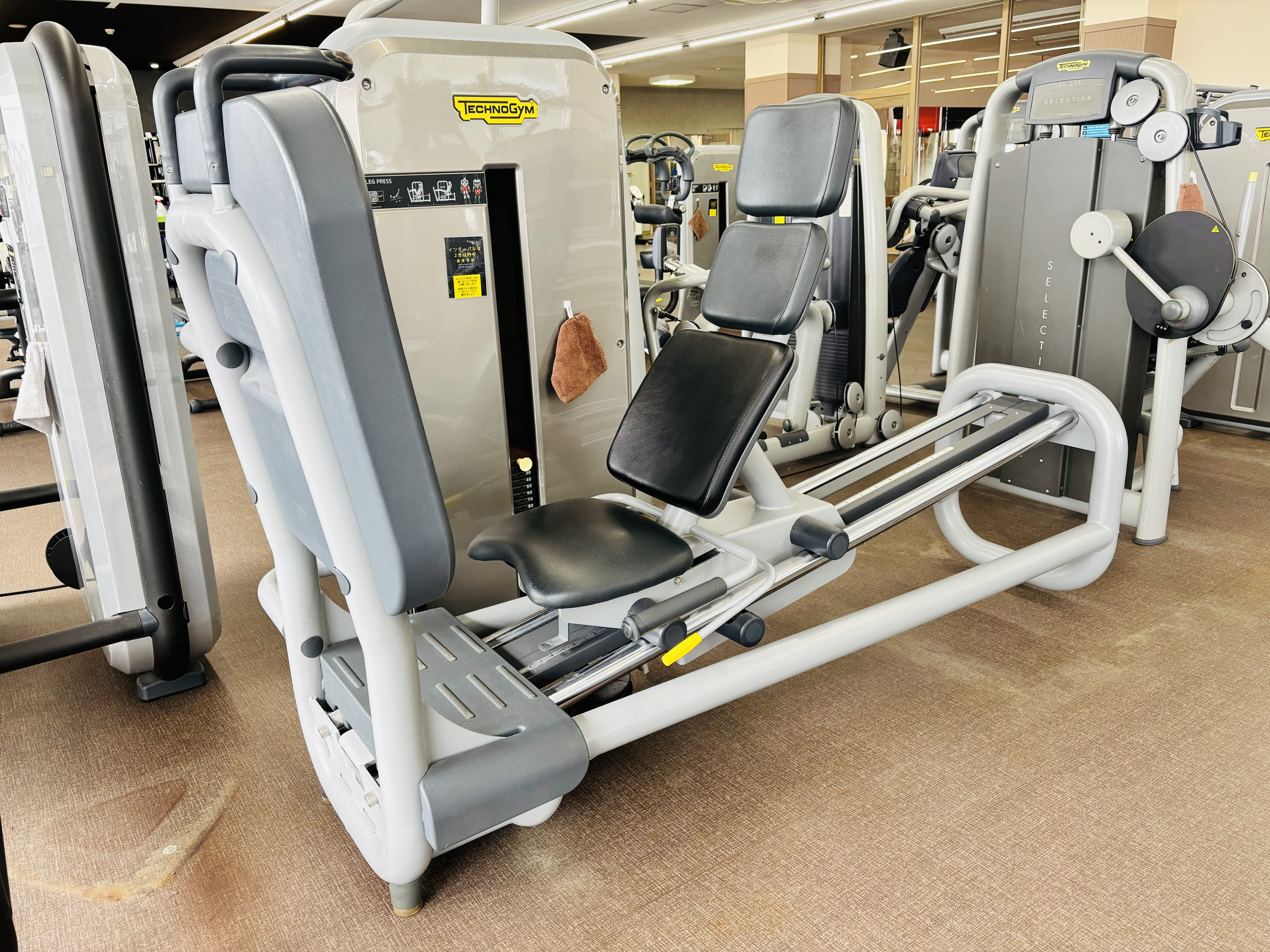 ウエイトマシン⑨【レッグプレス 全2台】