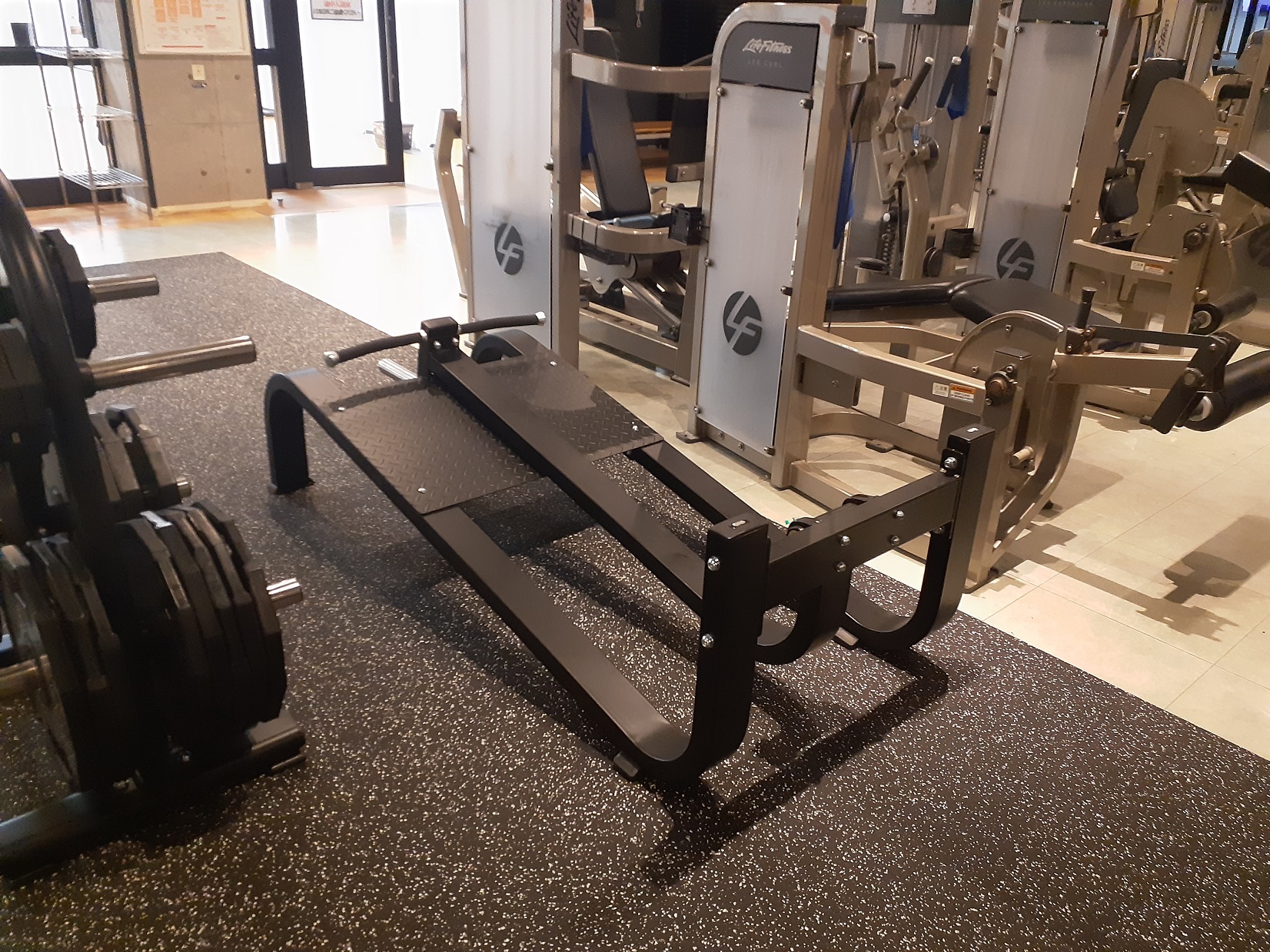 【圧巻のGYM】NEW！プレートロードマシン②