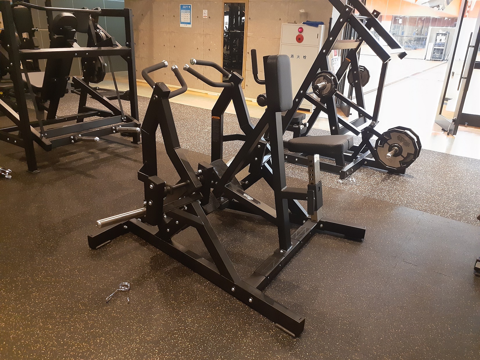 【圧巻のGYM】NEW！プレートロードマシン⑤