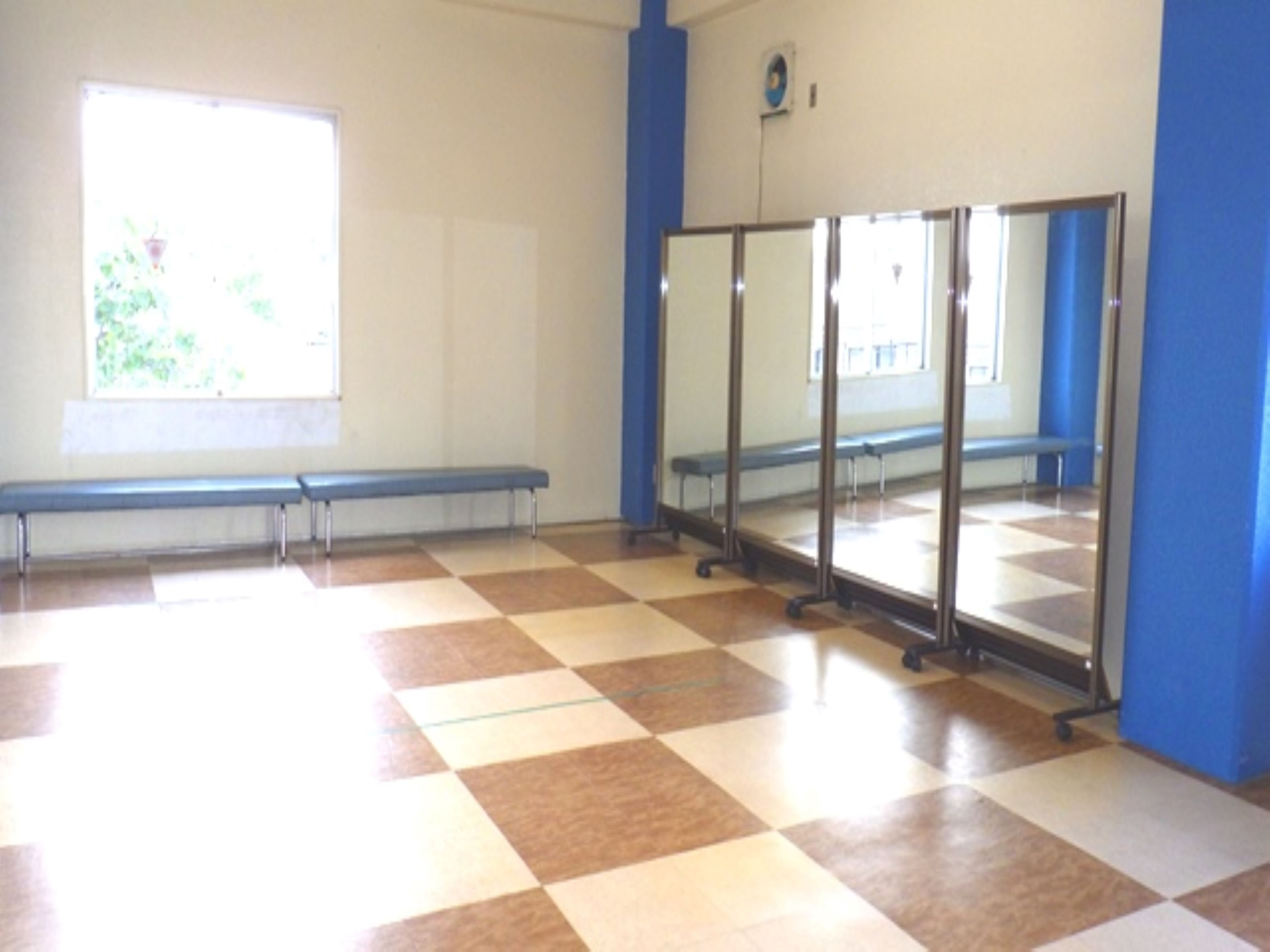 <Culture Room/Kids Dance> Parents can watch in the same room!