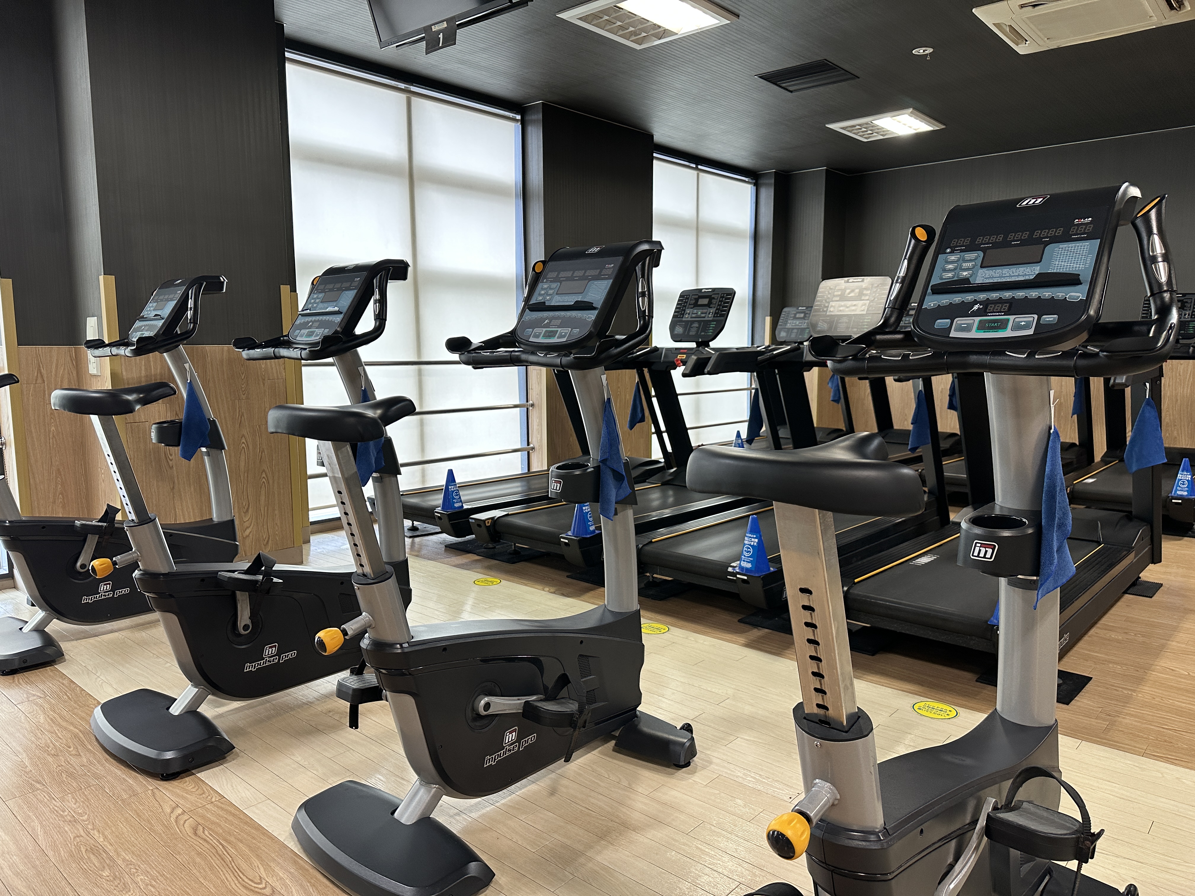 【有酸素エリア】フィットネスバイク（アップライト）　全4台